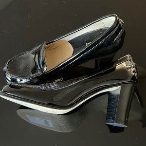 Michael Kors Black patent leather heel. Size 7 1/2.
